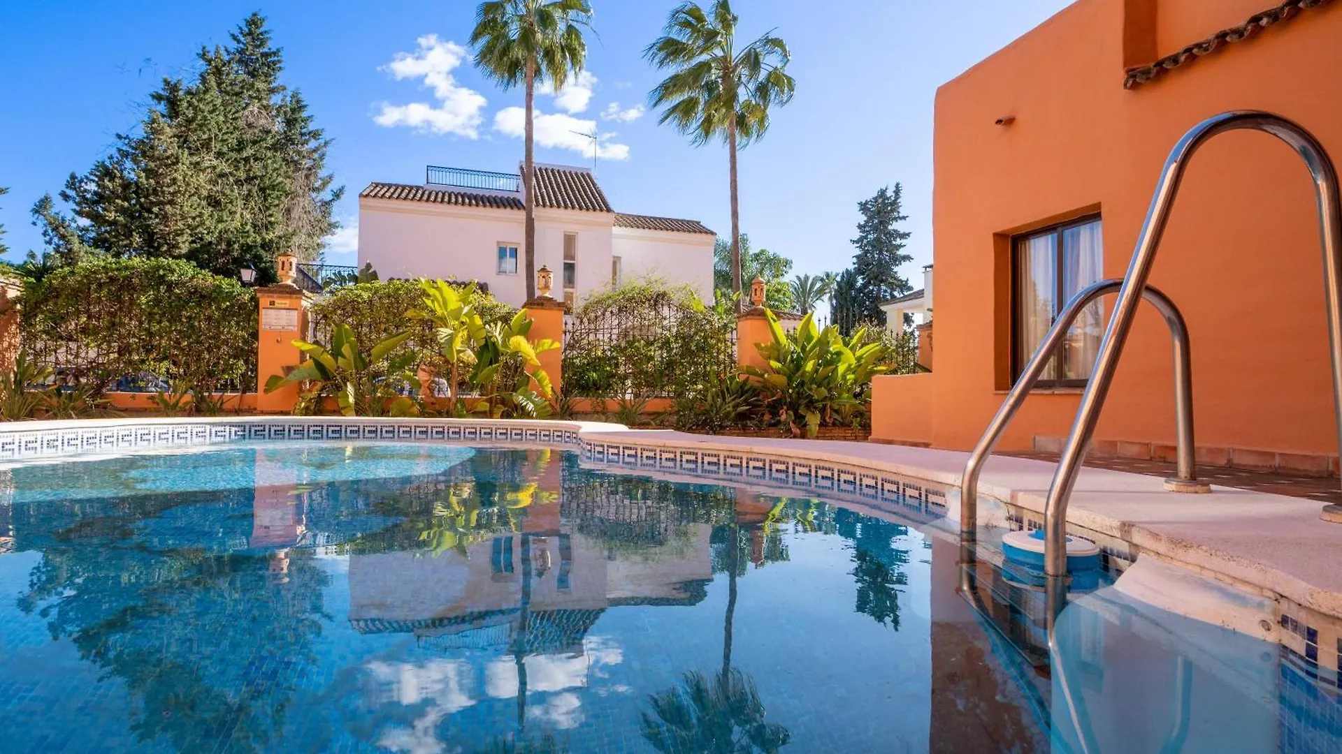 Charming Apartment Paraiso Beach Estepona